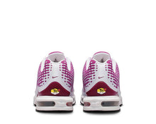 Tênis Nike Air Max Plus VII em vermelho-framboesa e branco — imagem 4