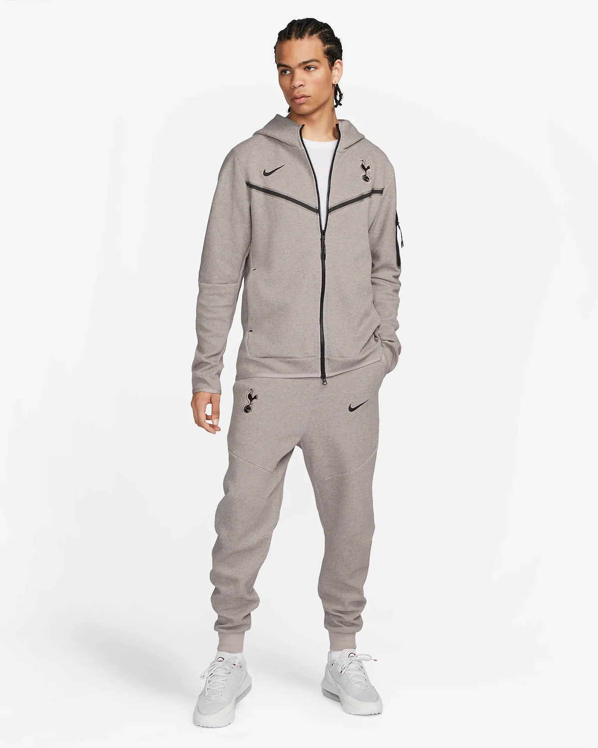 Calça Tottenham Hotspur Tech Fleece - Marrom-acinzentado