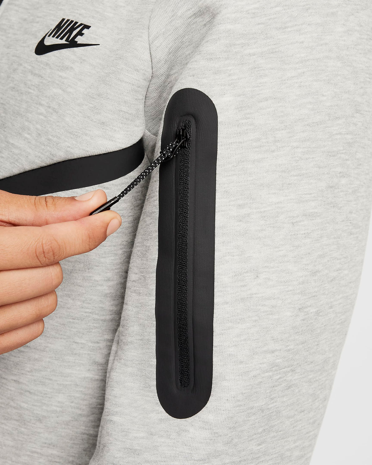 Jaqueta Nike Tech Fleece Windrunner - Cinza e Preto