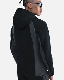 Jaqueta Nike Windrunner Tech Fleece - Preto e Cinza