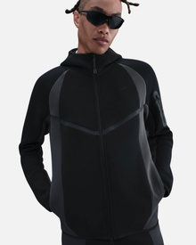 Jaqueta Nike Windrunner Tech Fleece - Preto e Cinza