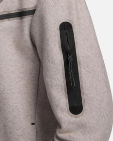 Jaqueta Tottenham Tech Fleece - Marrom-acinzentado