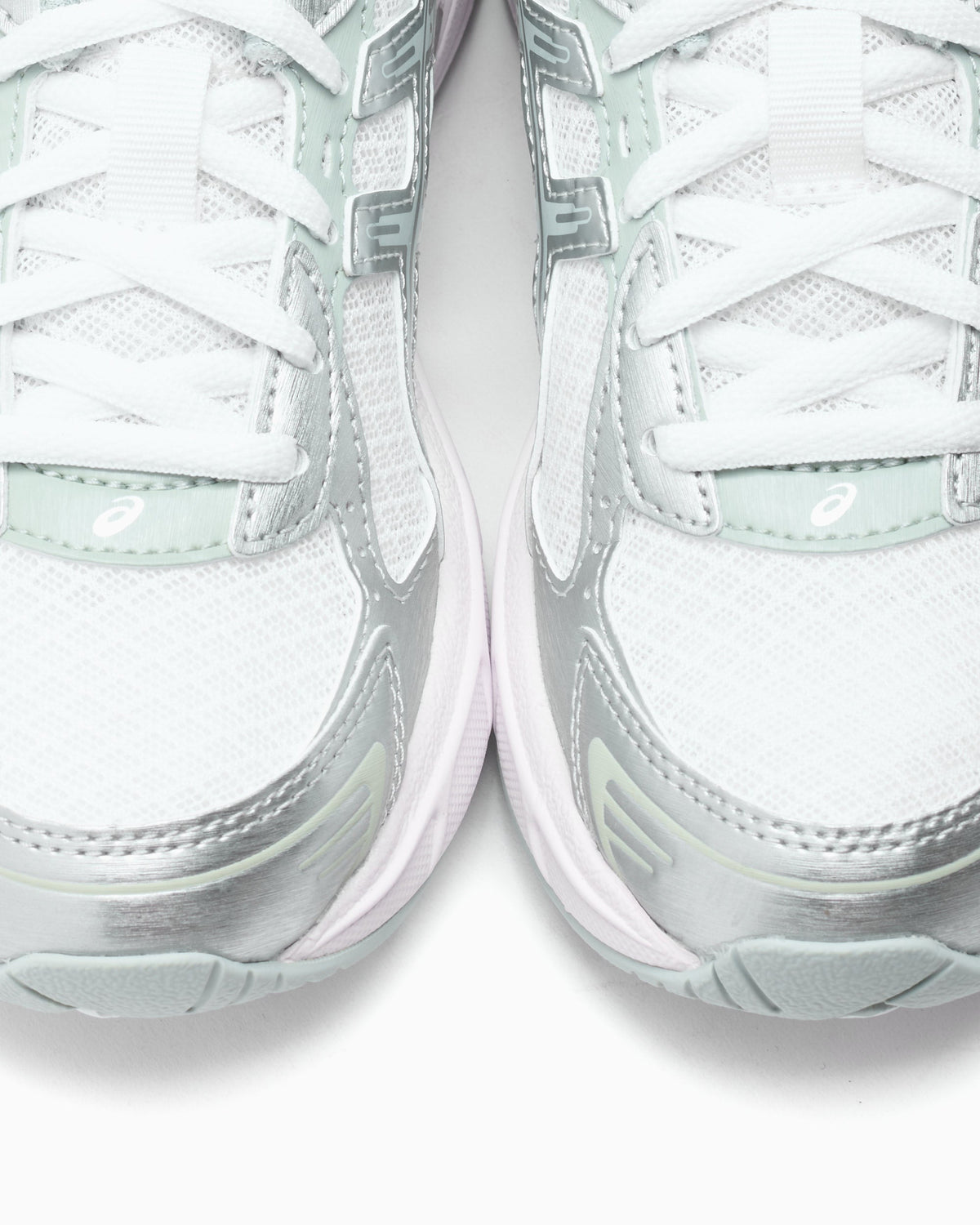 ASICS Gel-1130 - Prateado e Branco