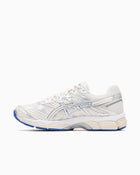 ASICS Gel-Cumulus 16 - Prateado e Branco