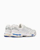 ASICS Gel-Cumulus 16 - Prateado e Branco